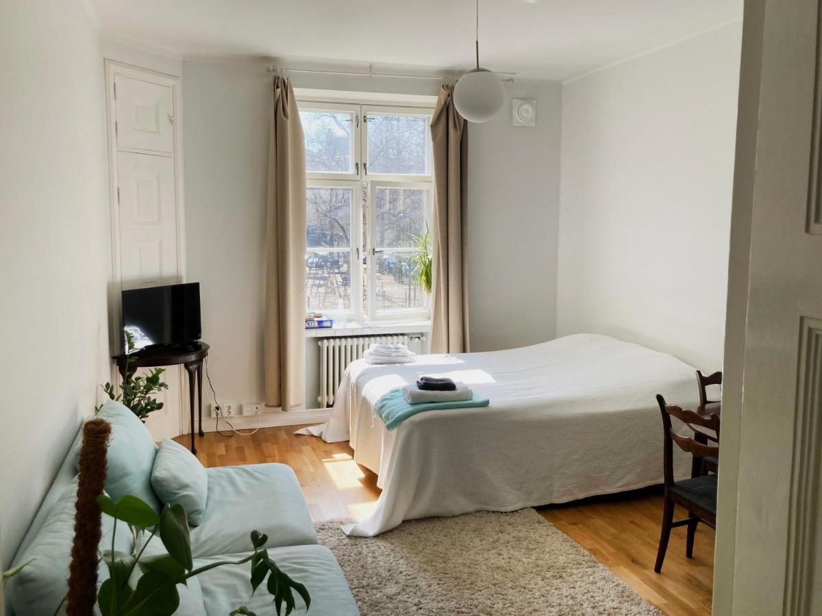 Bright One-Room Studio In The Heart Of Kallio Helsinki Extérieur photo